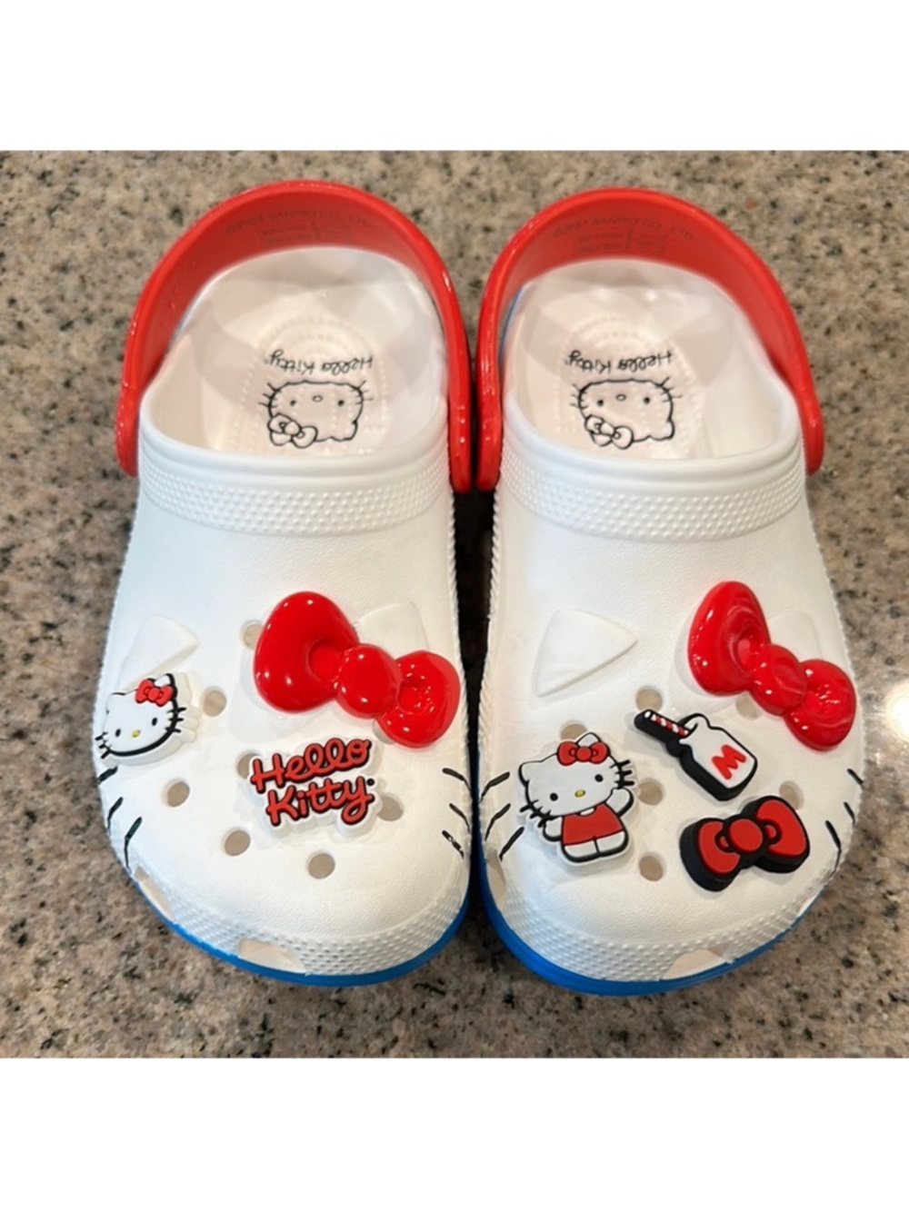 Crocs Hello Kitty Classic Clogs (kids)